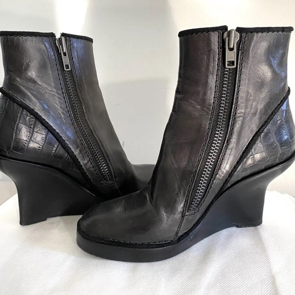 Haider Ackerman size 9 black boots - stacked heel - gently worn - repost